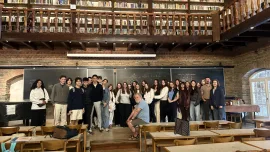 Prof. Dr. Ali Nesin, Saint-Joseph öğrencilerine Fransızca matematik dersi veriyor